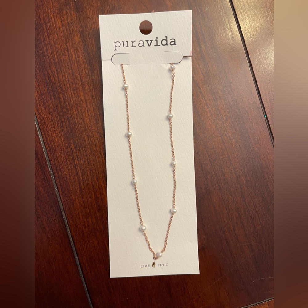 Pura Vida pearl necklace